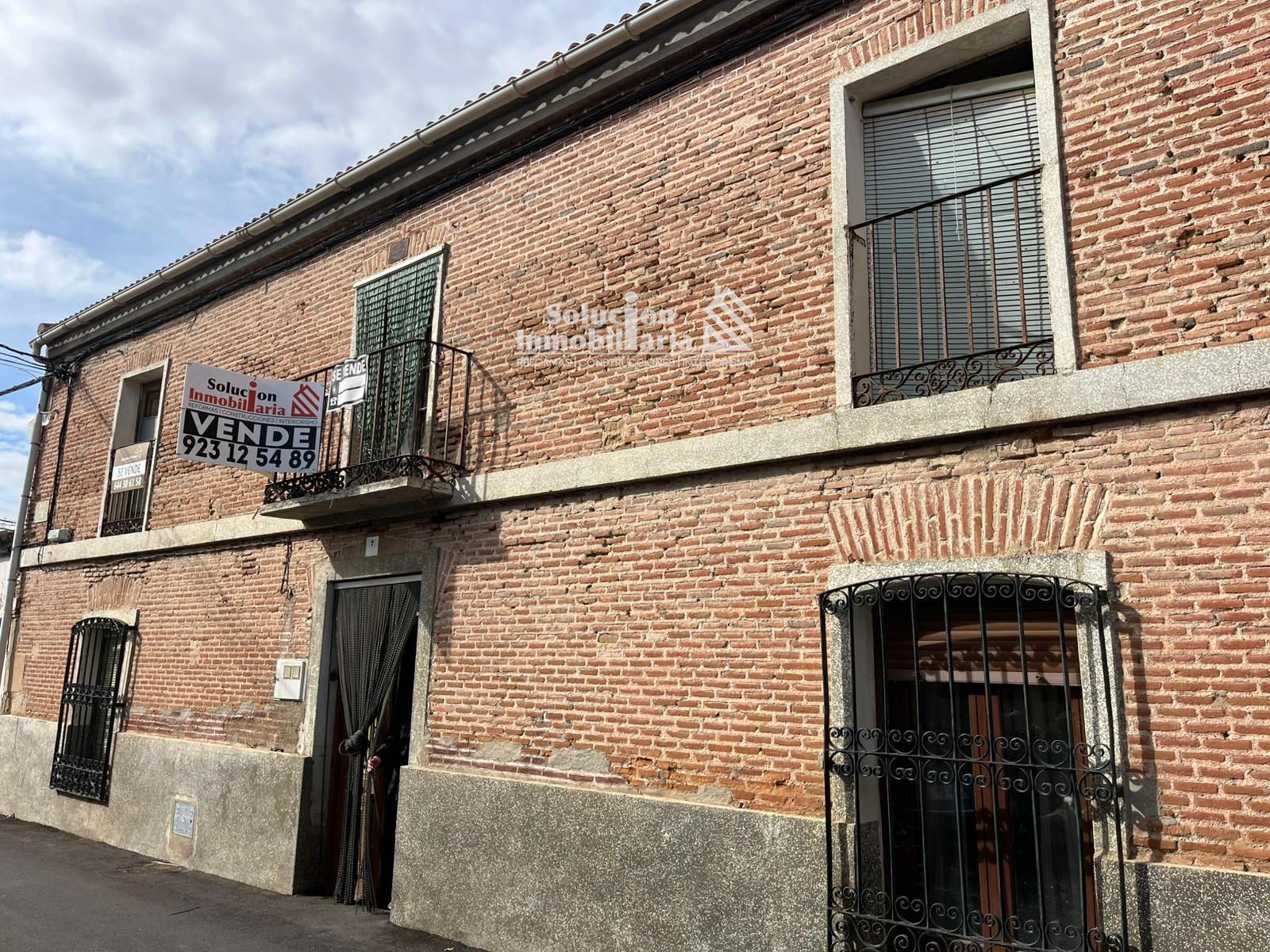 Vista exterior de Casa o chalet en venta en Cañizal con Calefacción y Amueblado