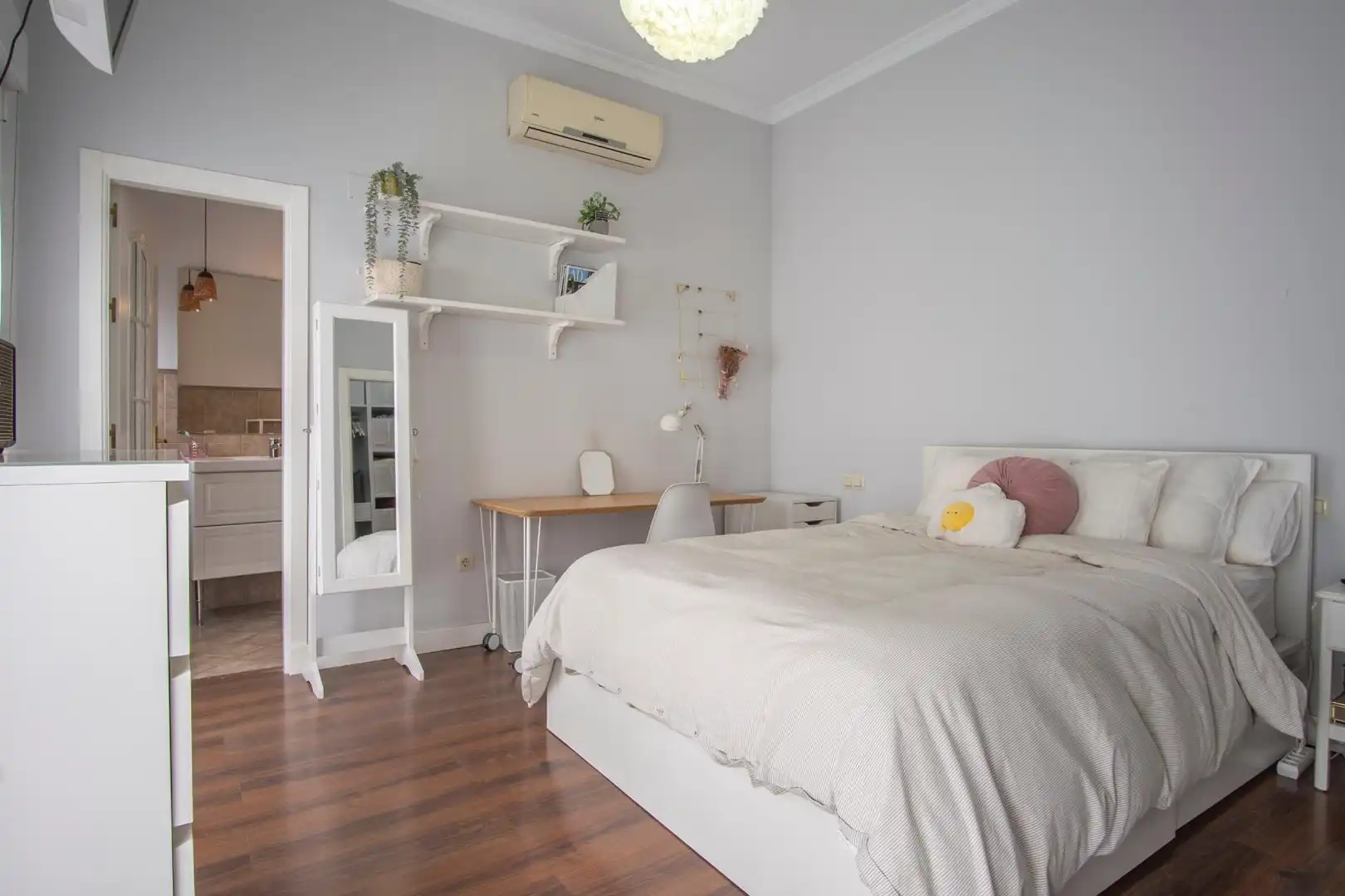 Dormitori de Casa o xalet en venda en San Fernando amb Aire condicionat, Terrassa i Traster