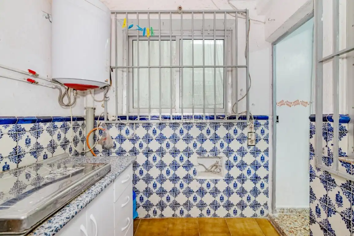 Cuina de Casa adosada en venda en Armilla amb Jardí privat, Terrassa i Balcó