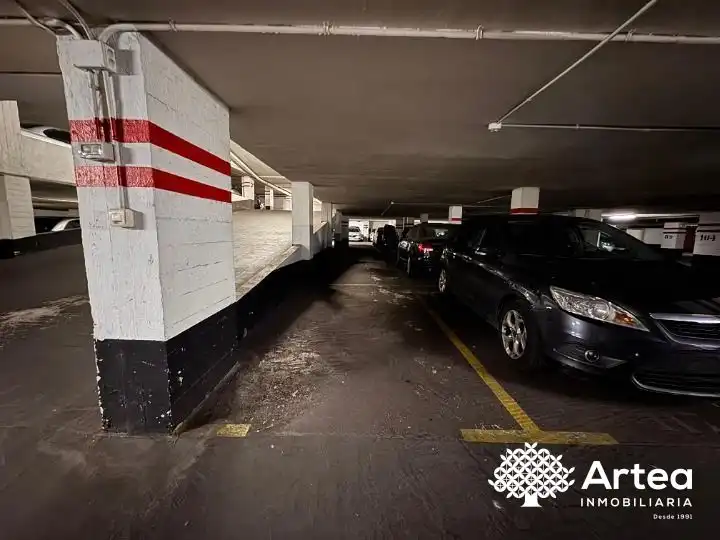 Parking à vendre à Botica Vieja
