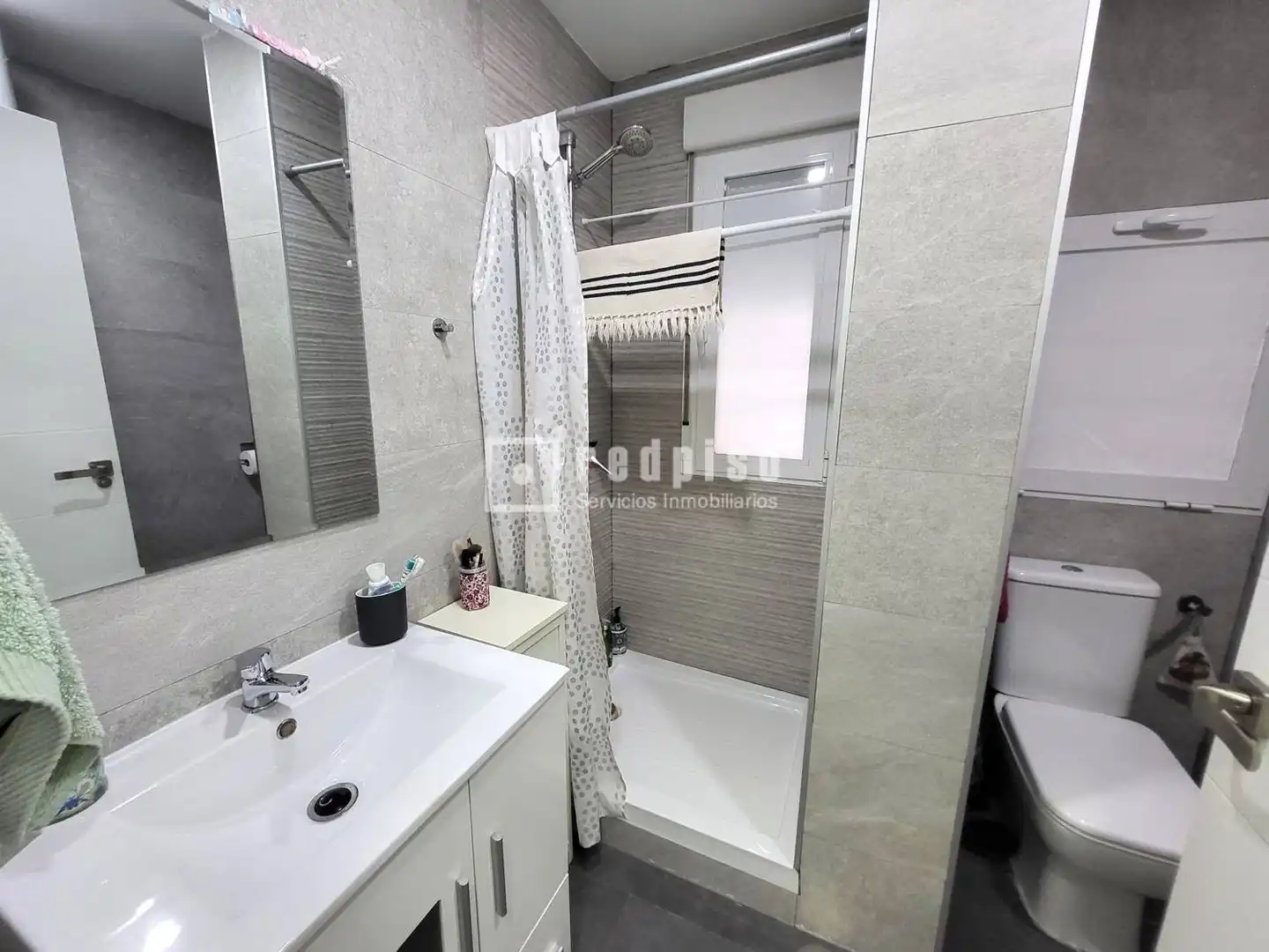 Baño de Piso en venta en Madrid con Calefacción y Terraza