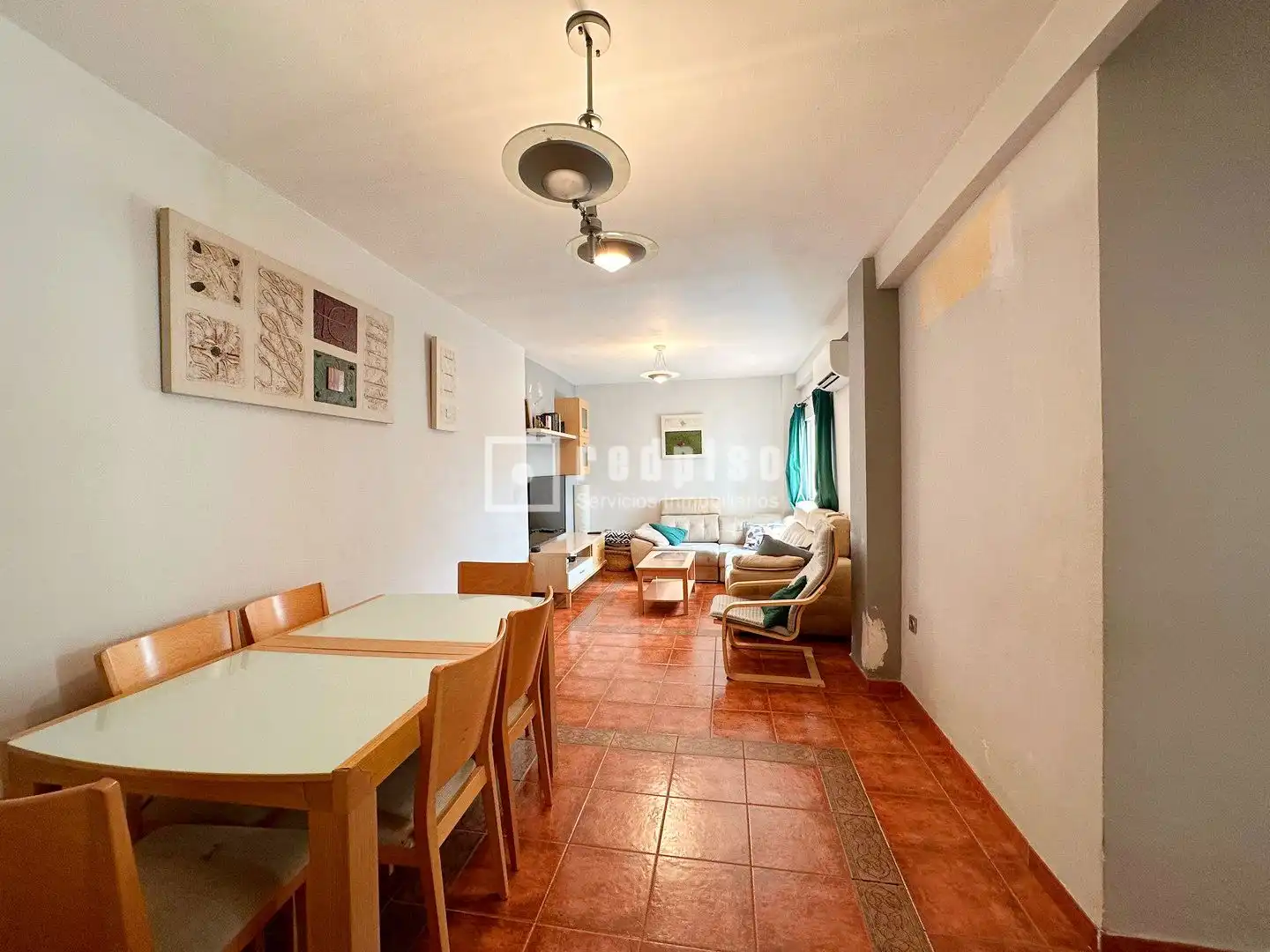 Sala d'estar de Casa o xalet en venda en Málaga amb Aire condicionat, Calefacció i Jardí privat