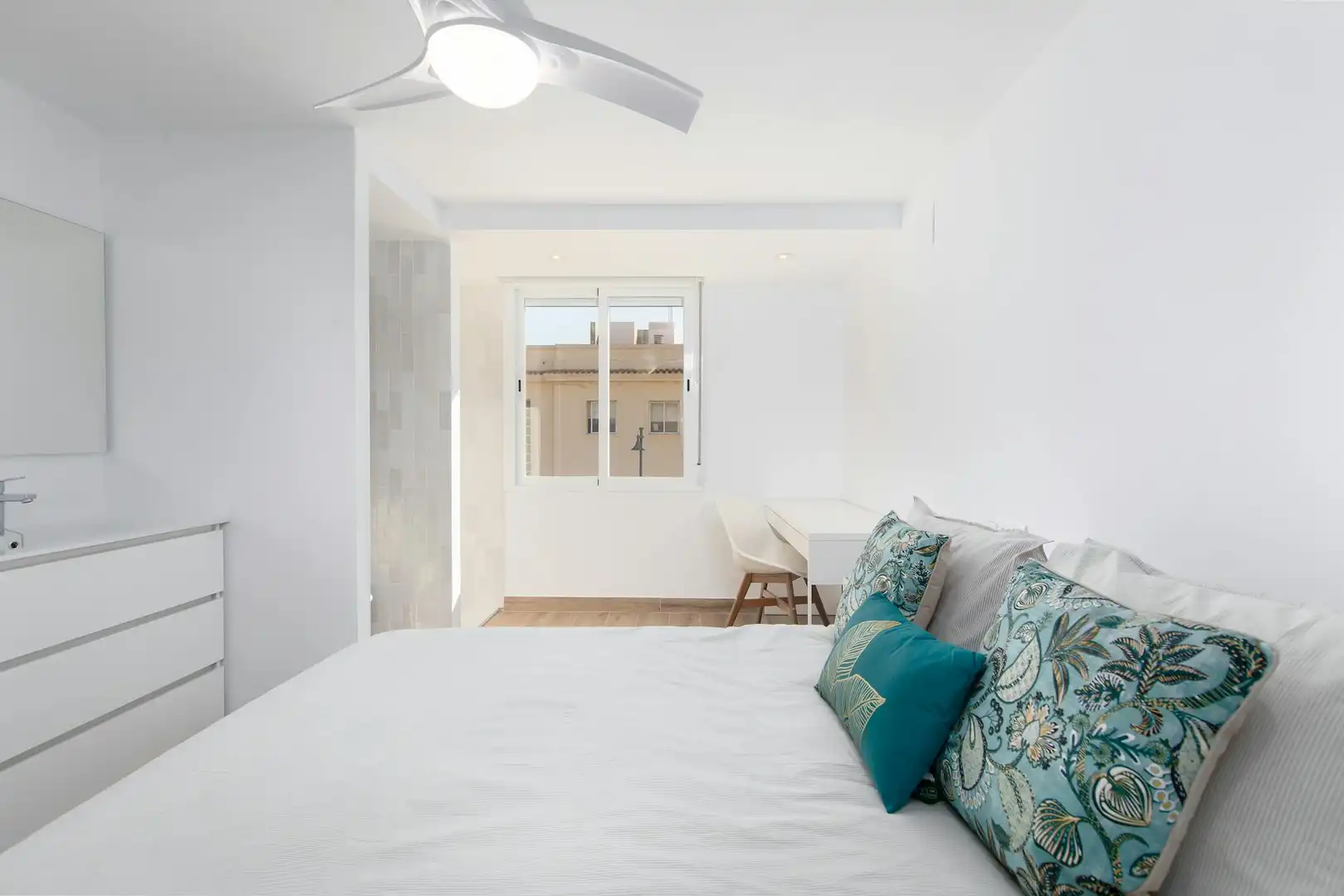 Bedroom of Flat for rent in Poblats Marítims