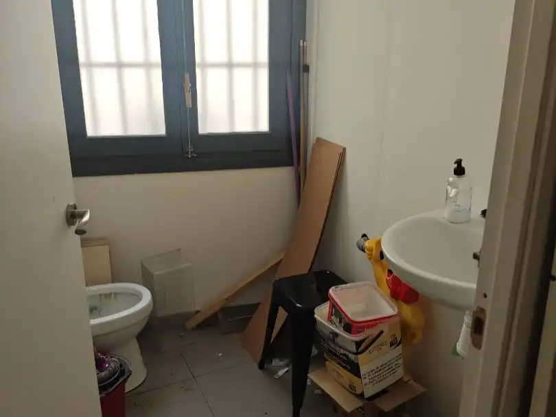 Badezimmer von Geschaftsraum zur Miete in Jávea / Xàbia mit Klimaanlage, Heizung und Möbliert