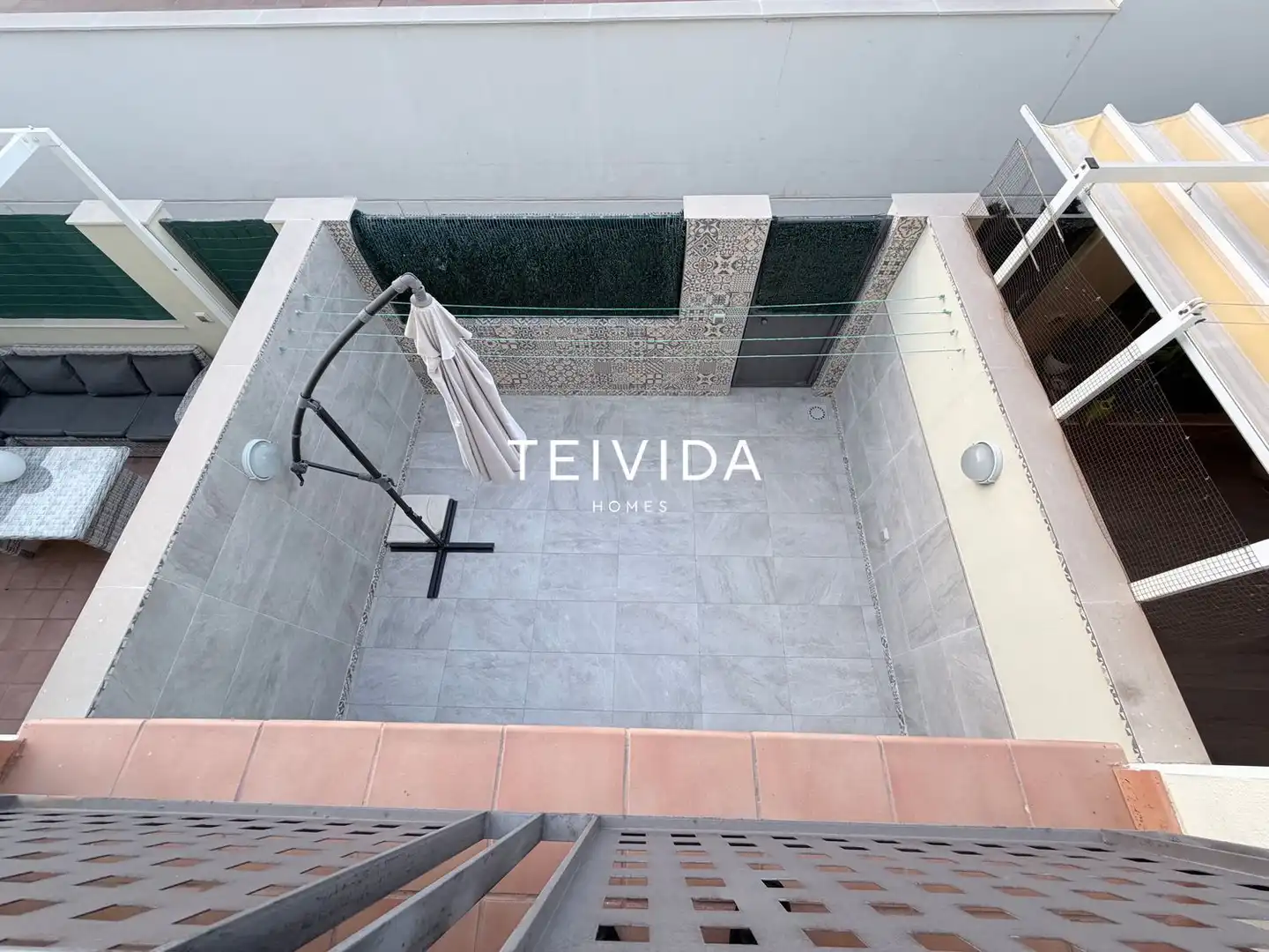 Adossat amb piscina en venda a Calle El Brezo, imagen 20