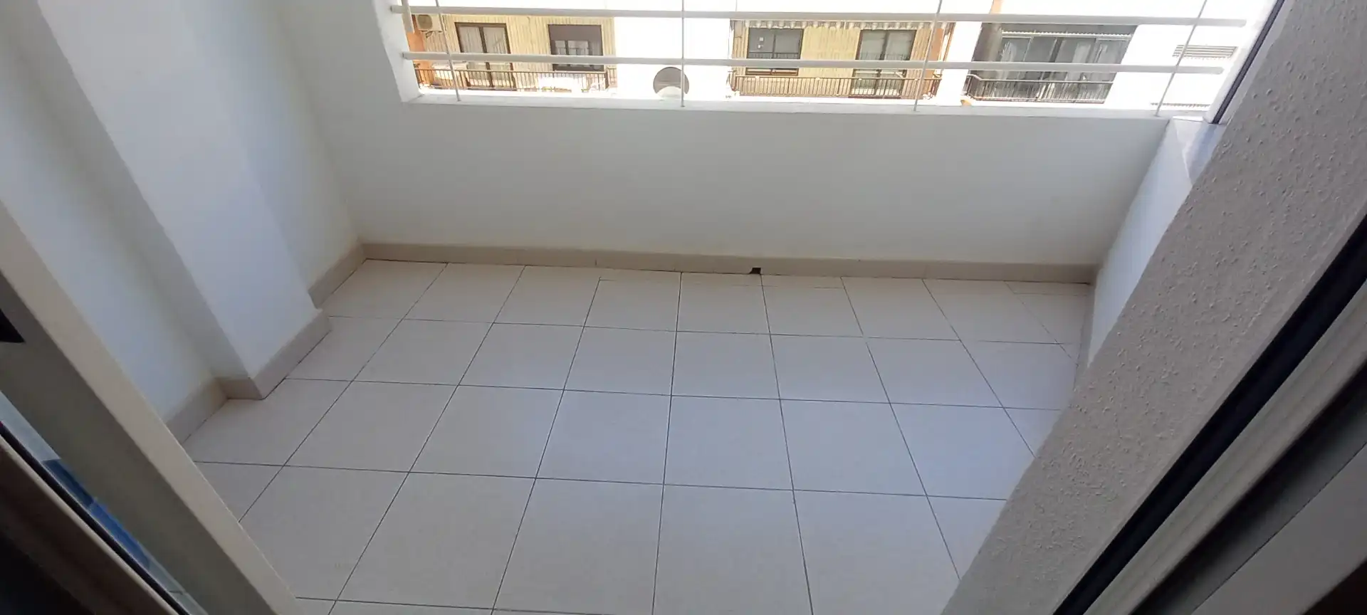 Terraza de Apartamento de alquiler en Gandia con Aire acondicionado, Calefacción y Amueblado