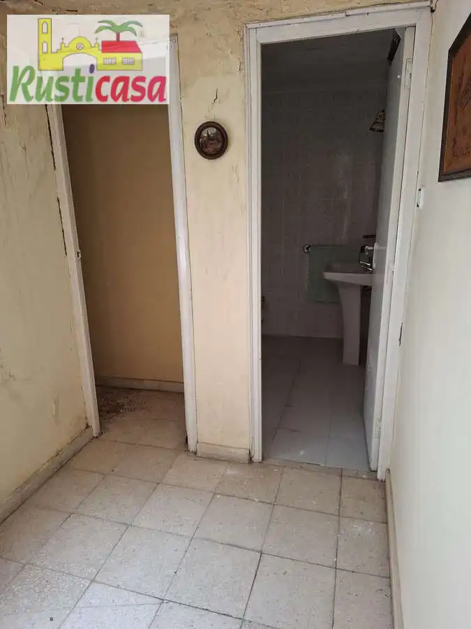 Bany de Casa o xalet en venda en Linares amb Terrassa, Moblat i Balcó