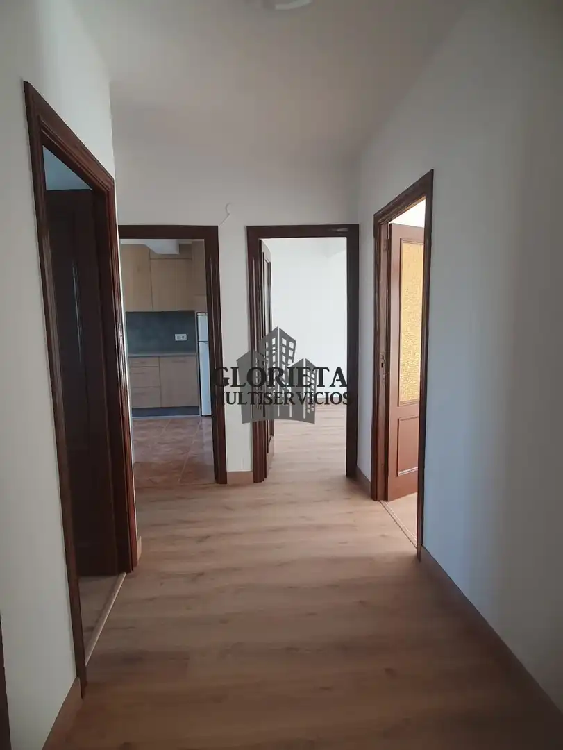 Piso en venta en Vigo  con Calefacción, Terraza y Trastero