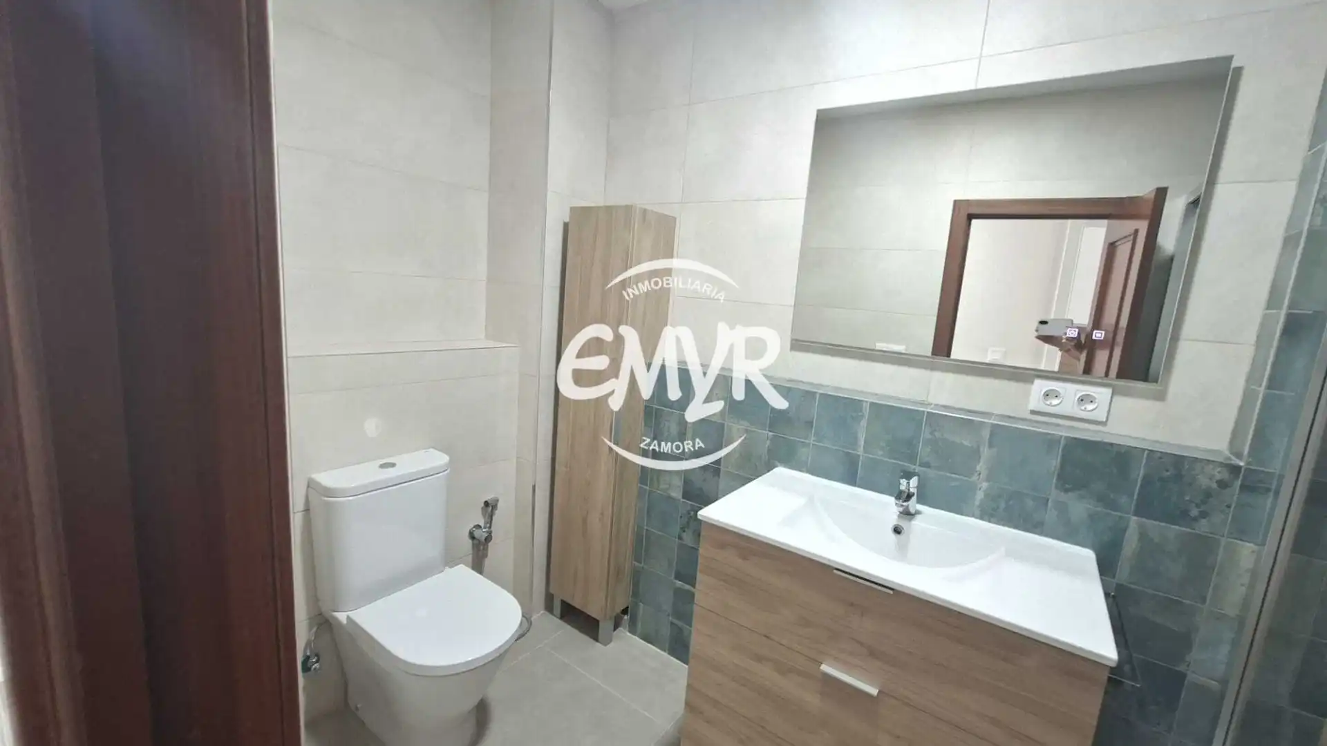Badezimmer von Wohnung zur Miete in Zamora Capital  mit Heizung, Ofen und Waschmaschine