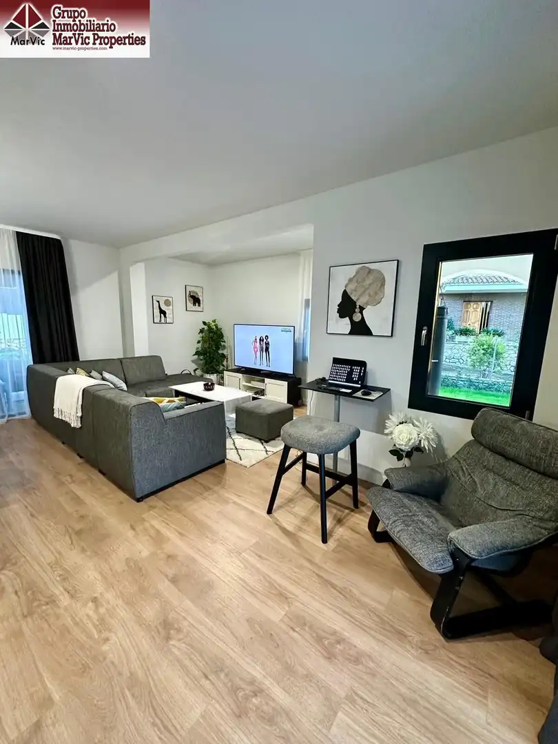 Sala de estar de Casa o chalet en venta en Benidorm con Aire acondicionado, Terraza y Piscina