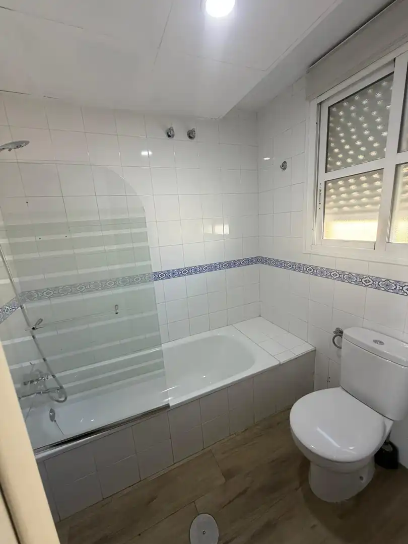 Bany de Casa o xalet en venda en Utrera