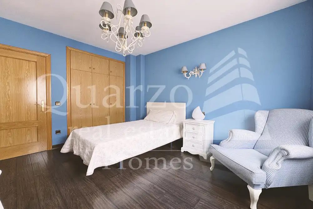 Doppelhaushälfte mit Terrasse zum Verkauf in Carrer Doctor F. Alonso, imagen 30