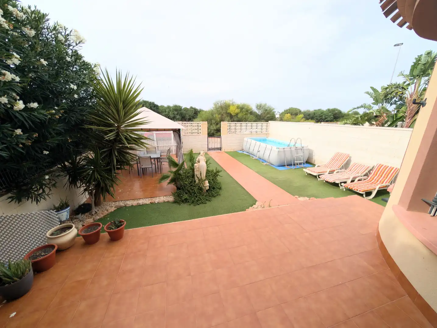 Chalet con jardín en venta en Calle Hortensia, imagen 5