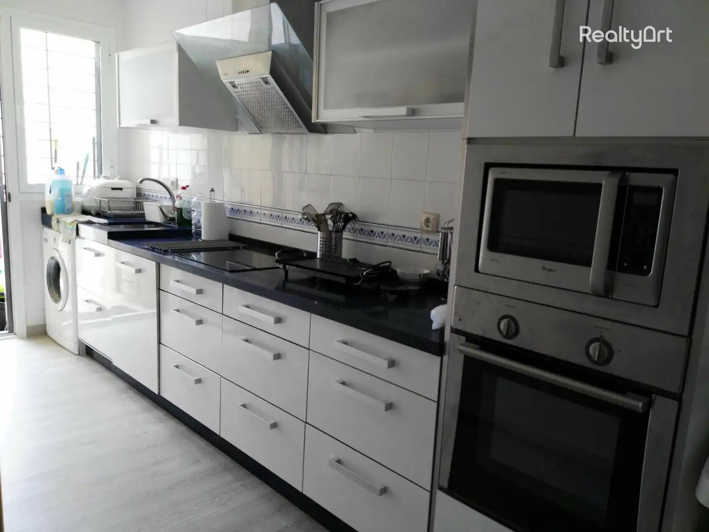 Cocina de Casa adosada en venta en Umbrete con Aire acondicionado, Calefacción y Jardín privado