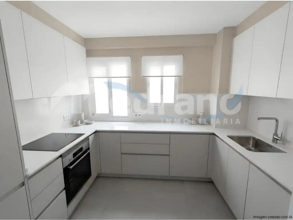 Küche von Wohnung zum Verkauf in Benidorm mit Privatgarten, Schwimmbad und Möbliert