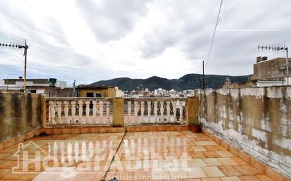 Vista exterior de Casa o xalet en venda en Tavernes de la Valldigna amb Terrassa, Traster i Balcó