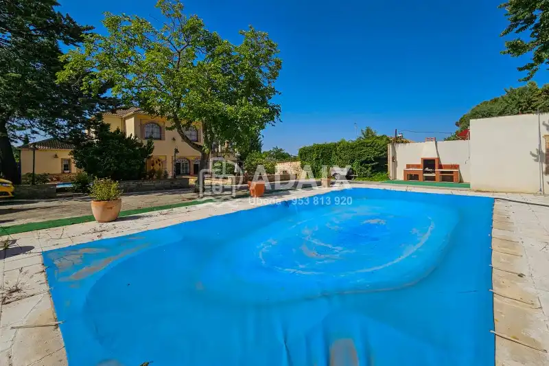 Garden of Houses for sale in Úbeda  with Air Conditioner, Heating and Terrace