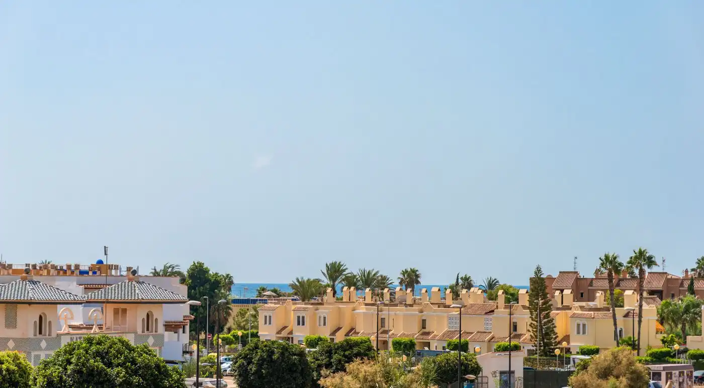 Vista exterior de Casa adosada en venta en Vera con Aire acondicionado, Calefacción y Jardín privado