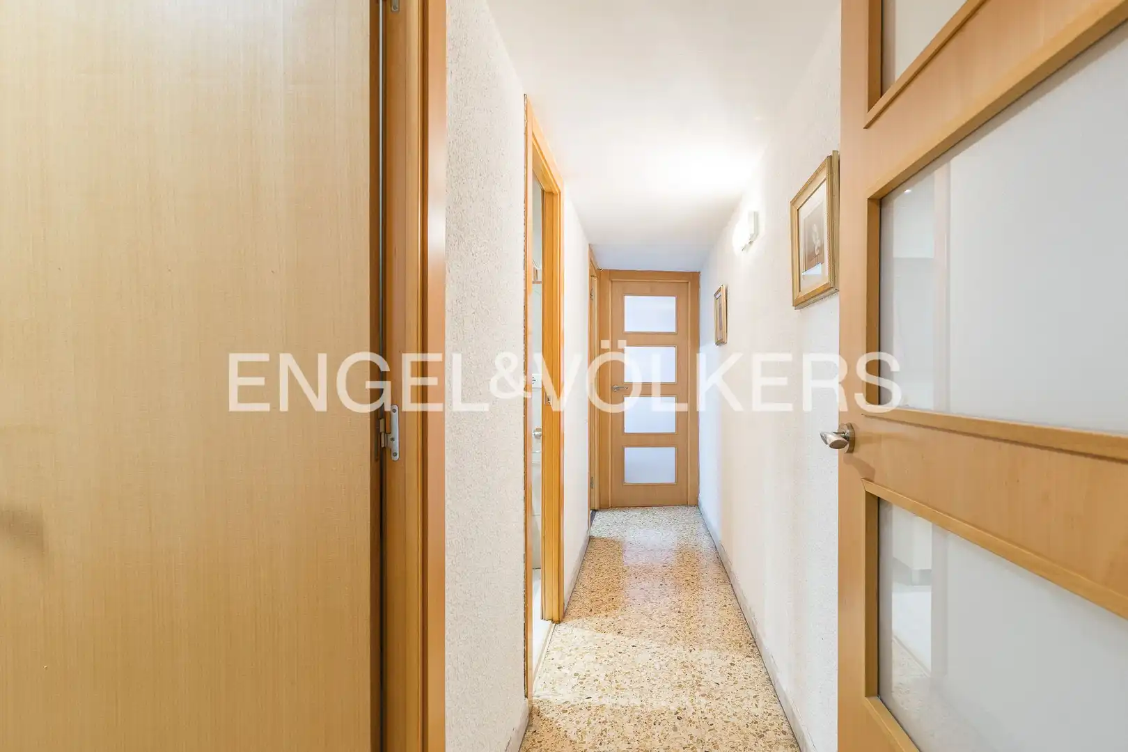 Flat for sale in Barcelona  with Air Conditioner, Heating and Balcony