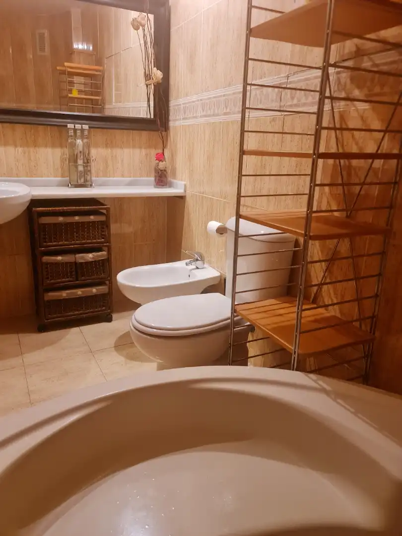 Bany de Pis de lloguer en Torremolinos amb Aire condicionat, Calefacció i Terrassa