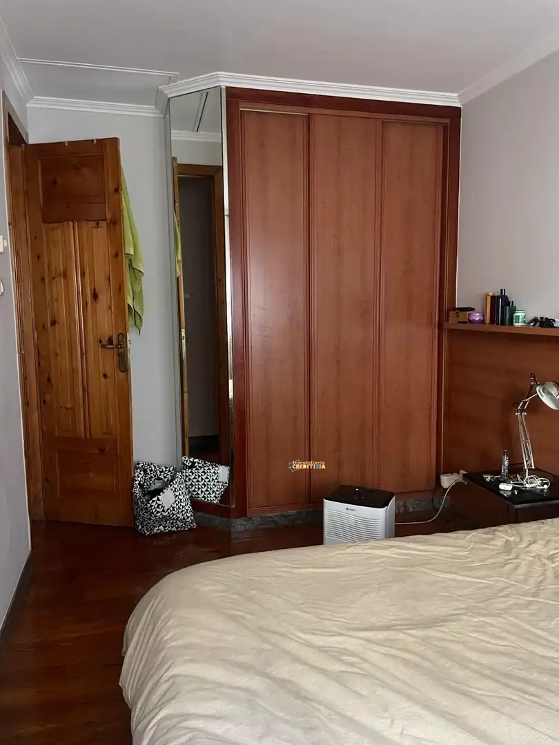 Flat for sale in Casco Vello