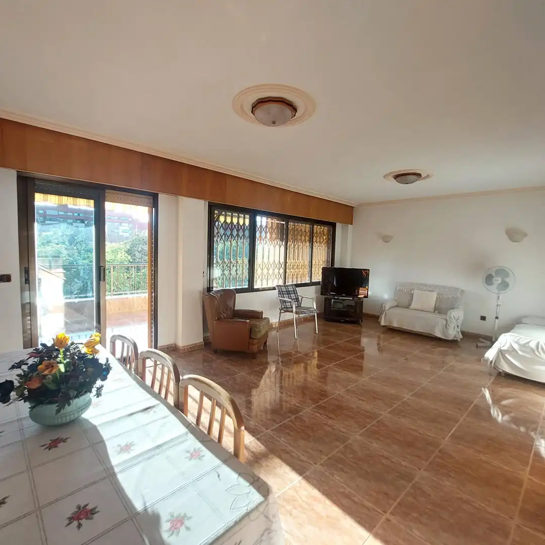 Sala d'estar de Edifici en venda en Alicante / Alacant