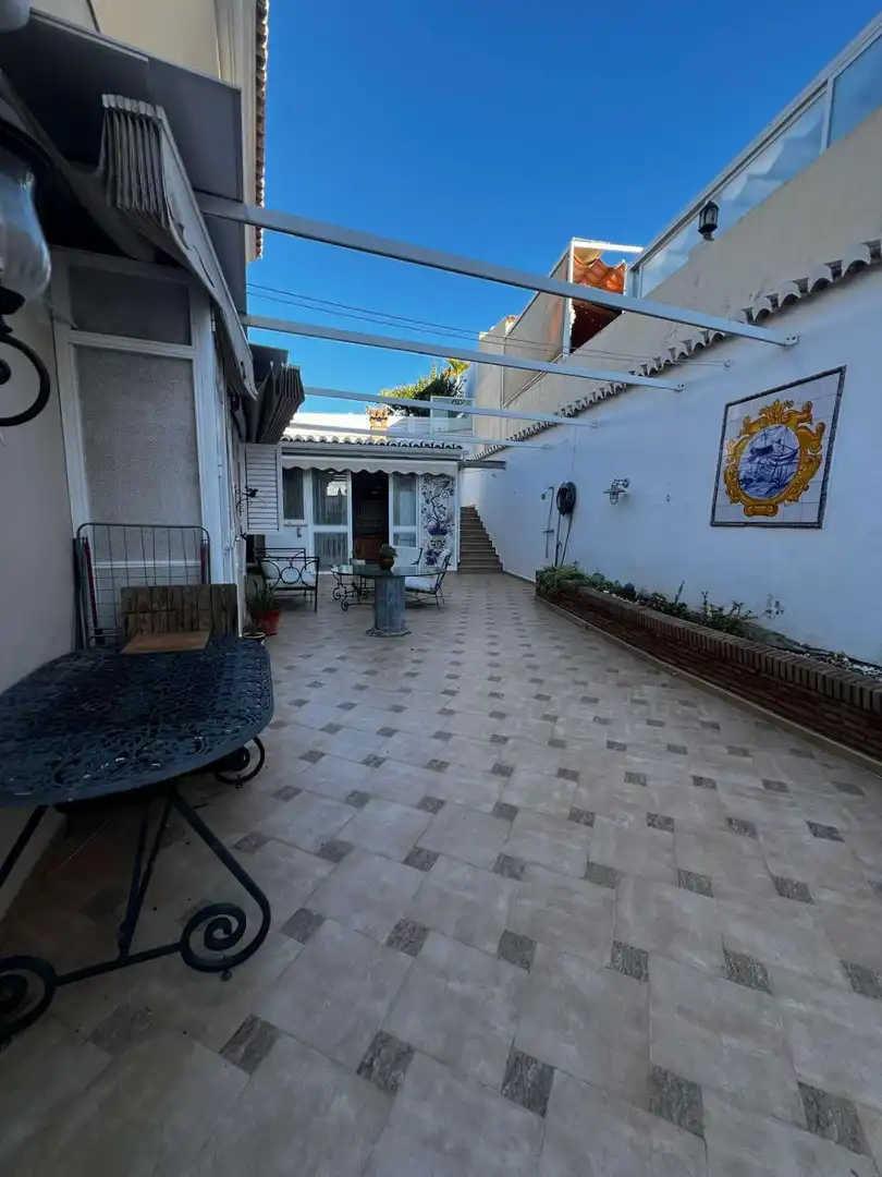Terrassa de Casa o xalet en venda en Vélez-Málaga amb Terrassa, Traster i Alarma