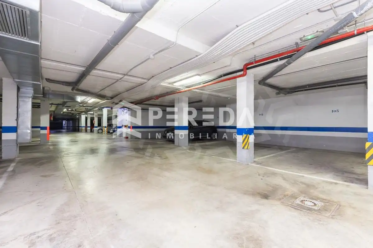 Parkplatz von Dachboden zum Verkauf in Roquetas de Mar mit Privatgarten, Terrasse und Abstellraum