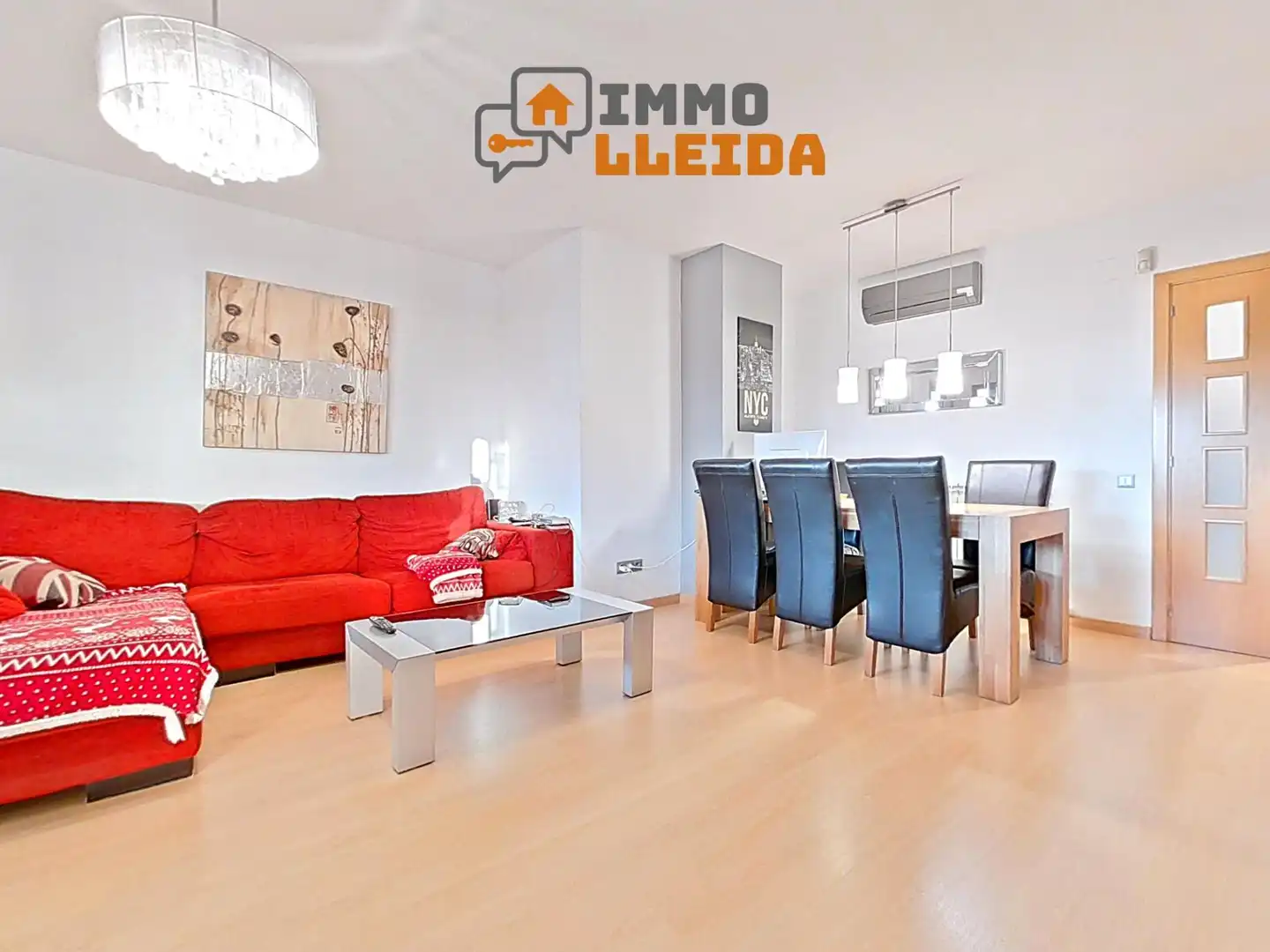 Außenansicht von Wohnung zum Verkauf in Lleida mit Klimaanlage, Heizung und Privatgarten
