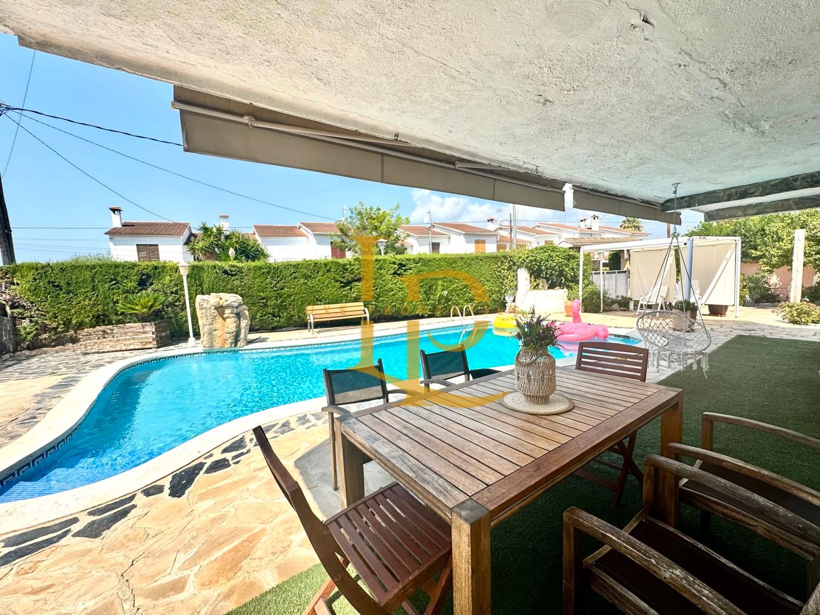 Exterior view of House or chalet for sale in Roda de Berà  with Air Conditioner, Heating and Private garden