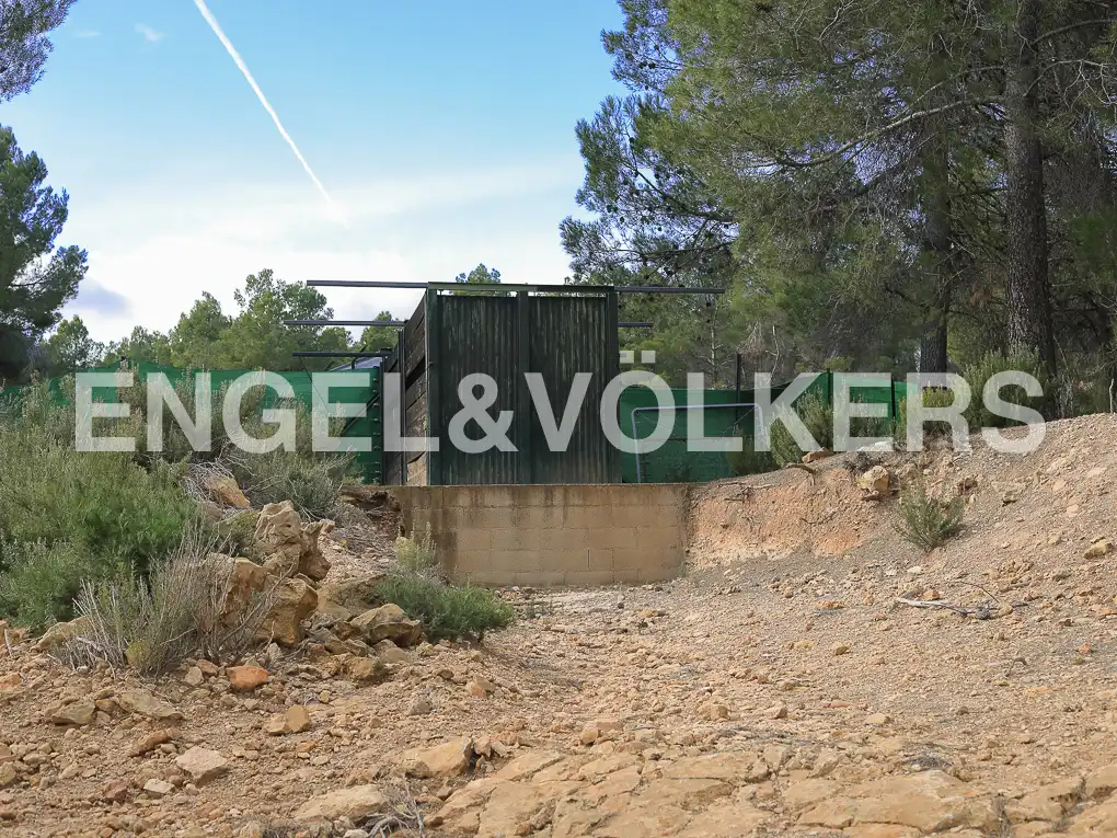 Finca rústica en venda en Ayora amb Calefacció, Jardí privat i Terrassa