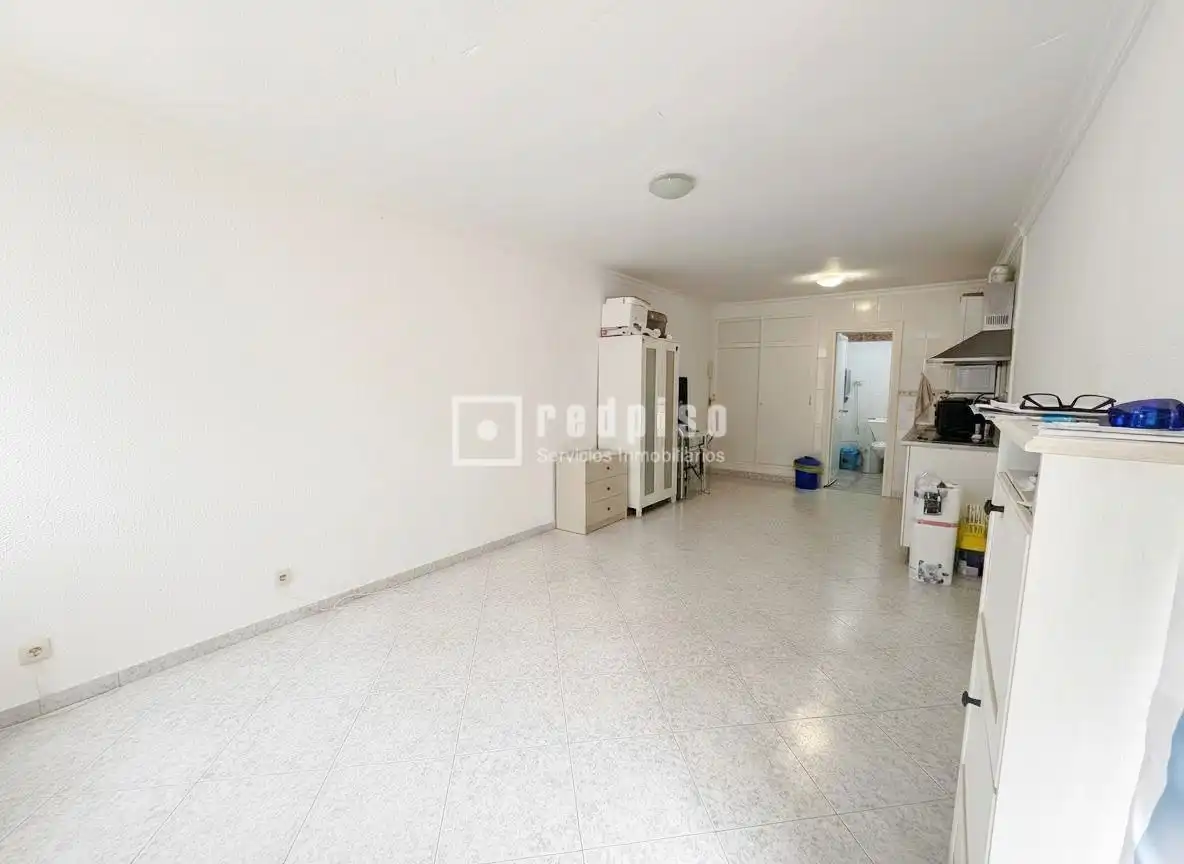 Wohnung zum Verkauf in Rincón de la Victoria mit Privatgarten und Schwimmbad