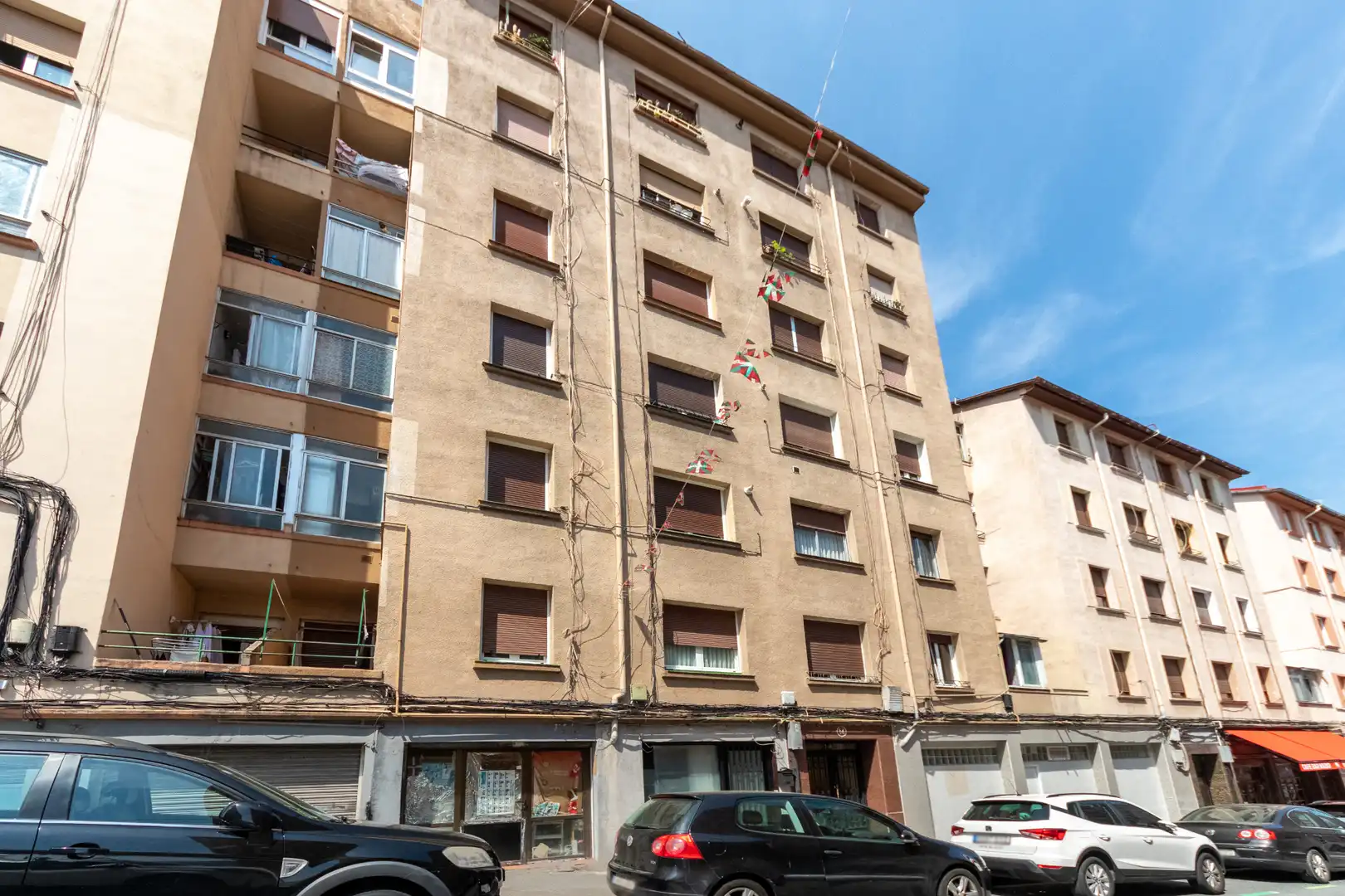 Vista exterior de Piso en venta en Bilbao  con Amueblado y Balcón