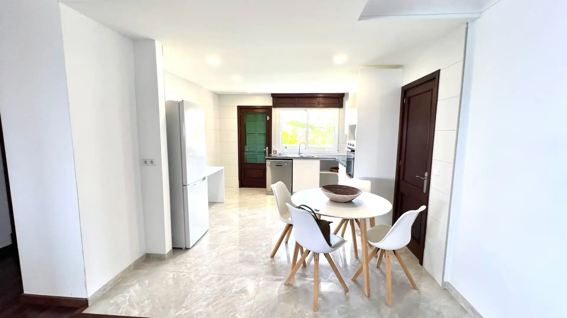 Kitchen of Flat for rent in Alcúdia  with Air Conditioner, Parquet flooring and Terrace