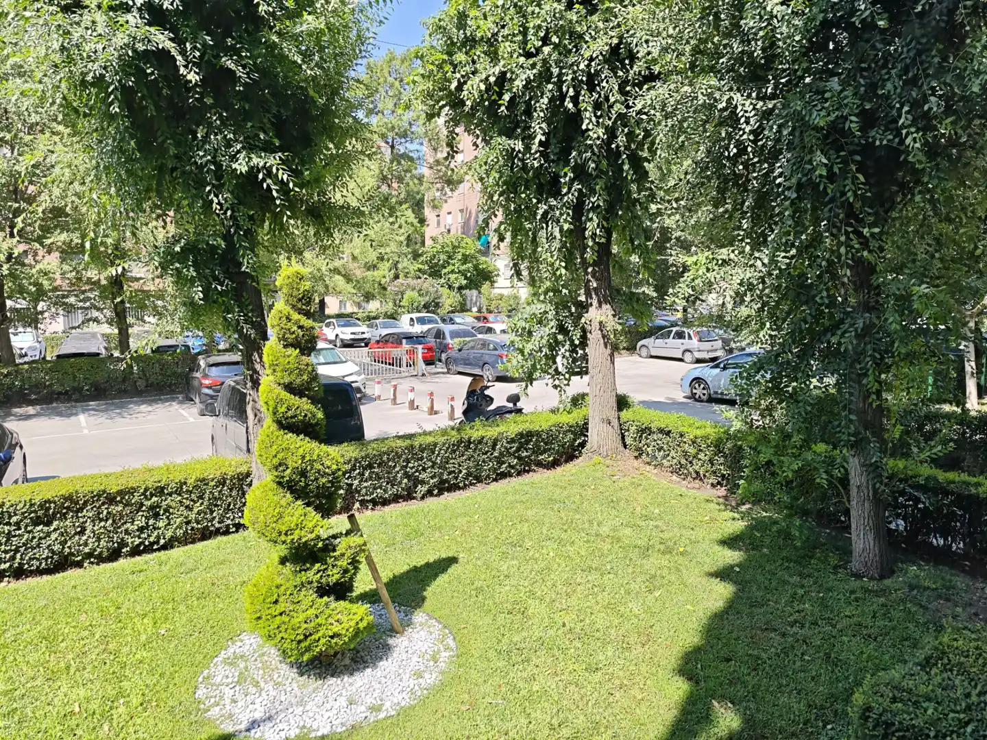 Vista exterior de Piso en venta en Madrid con Calefacción y Amueblado