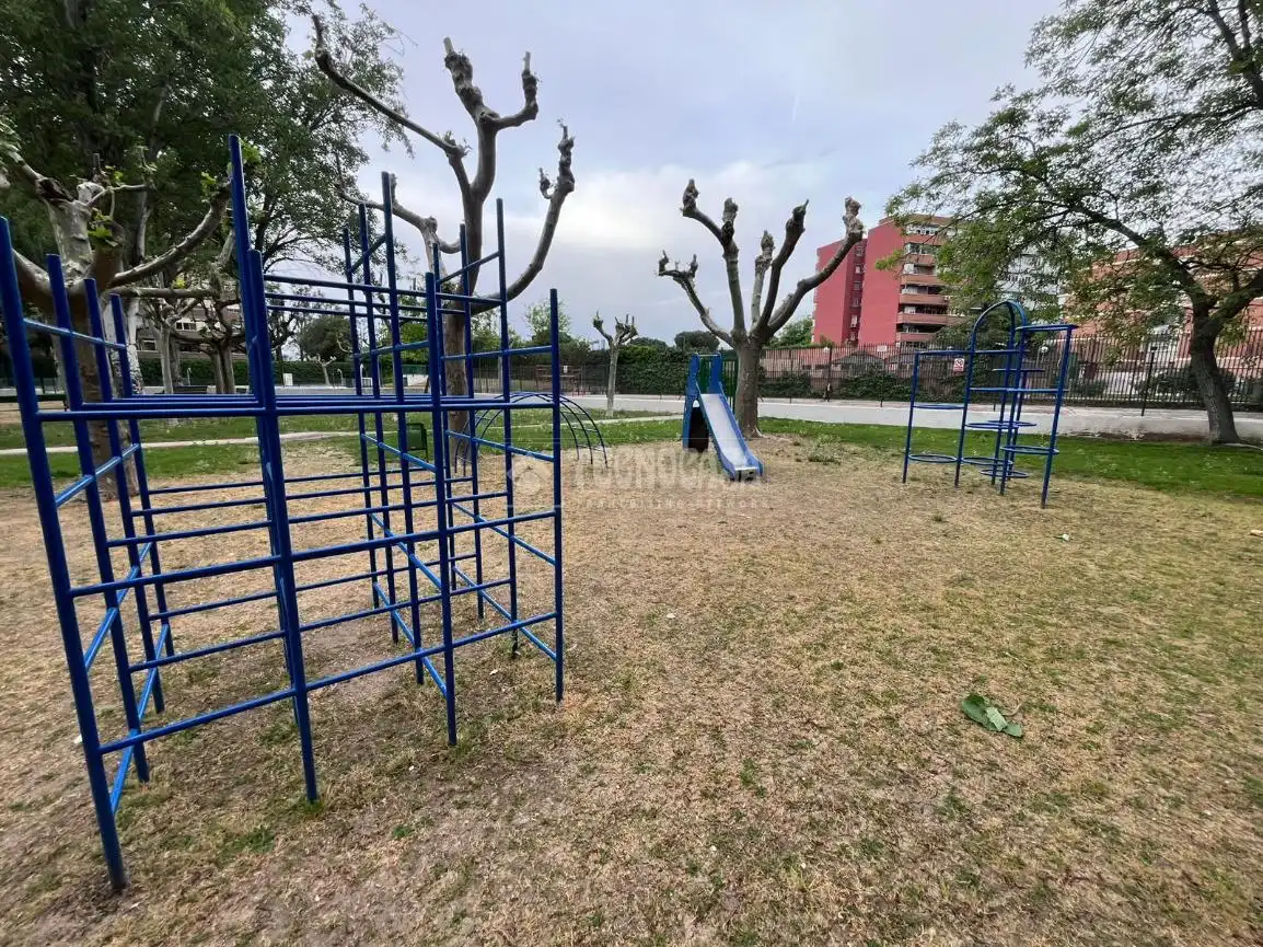 Aparcament de Pis en venda en Torrejón de Ardoz amb Calefacció i Piscina