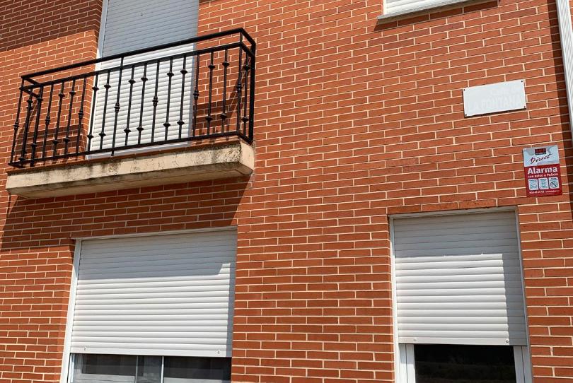 Photo 1 of Single-family semi-detached for sale in Calle Fontana, 42, Mucientes, Valladolid