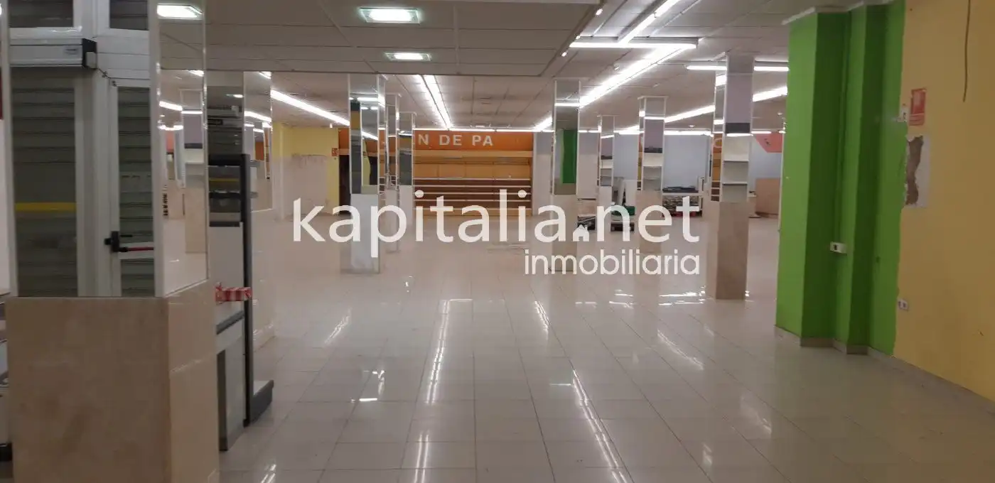 Local comercial en alquiler en Bocairent