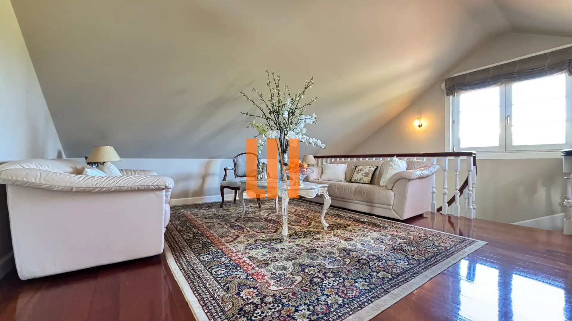Sala de estar de Casa o chalet en venta en Culleredo con Calefacción, Jardín privado y Parquet