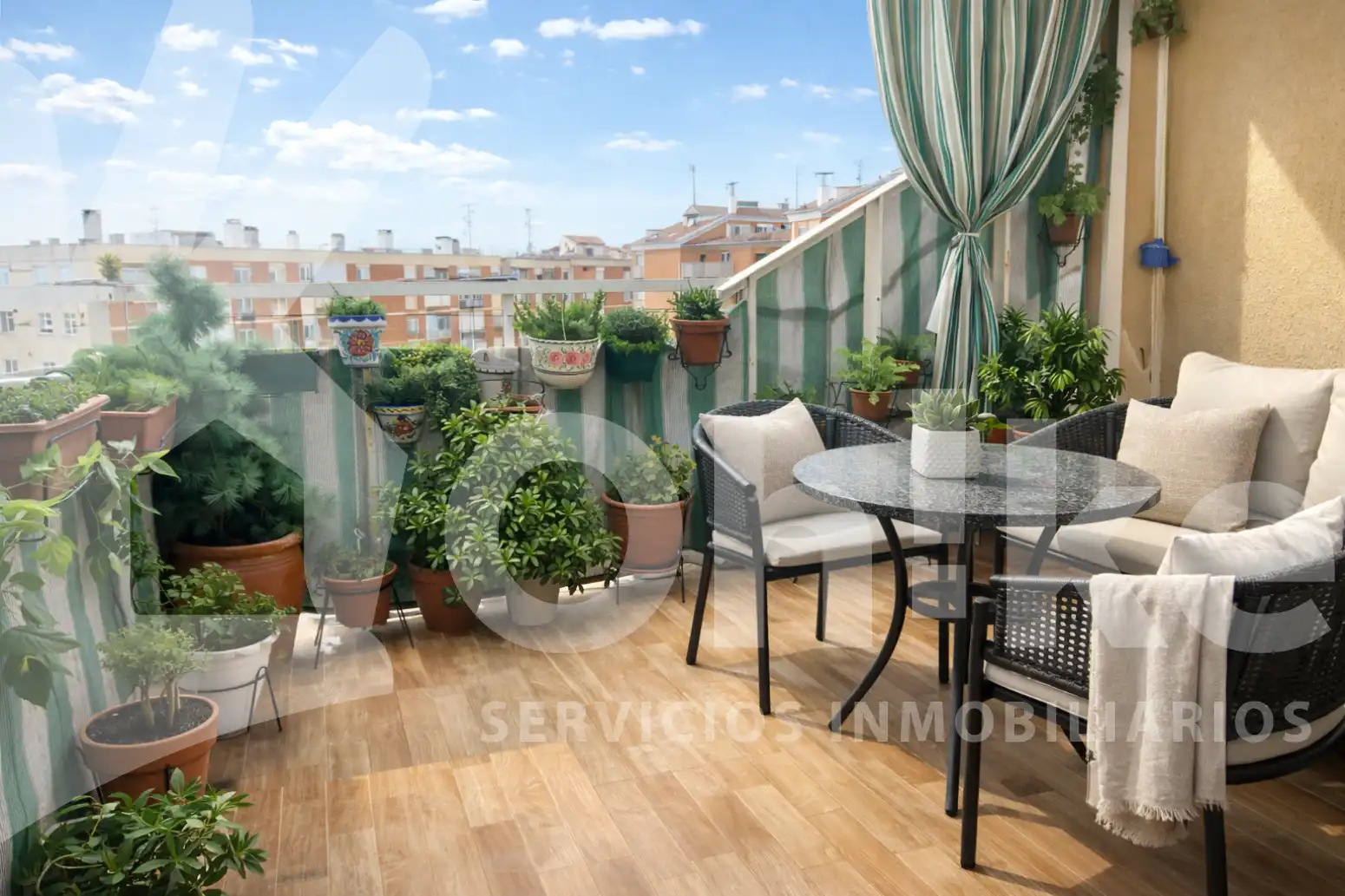 Terraza de Ático en venta en Madrid con Terraza y Balcón