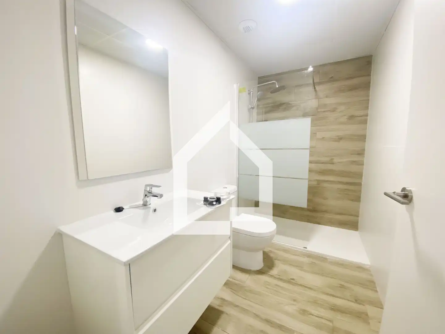 Bathroom of Flat for rent in San Vicente del Raspeig / Sant Vicent del Raspeig  with Furnished, Oven and Washing machine