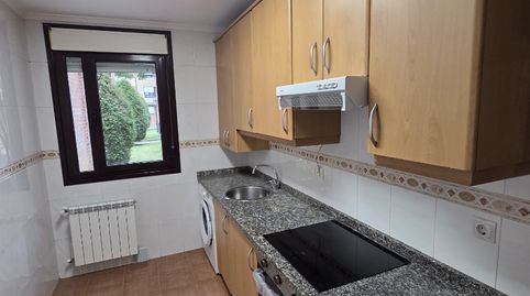 Foto 4 de Piso de alquiler en Colloto, Oviedo