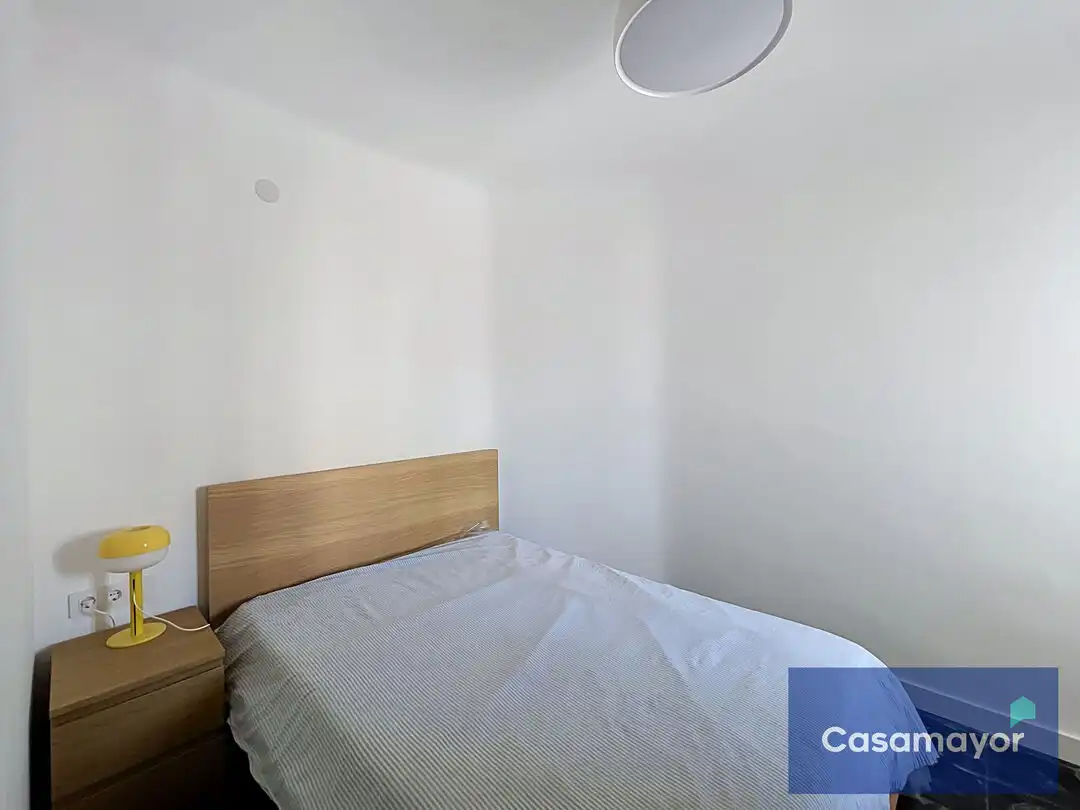 Bedroom of Flat for rent in Alicante / Alacant  with Oven, Washing machine and TV