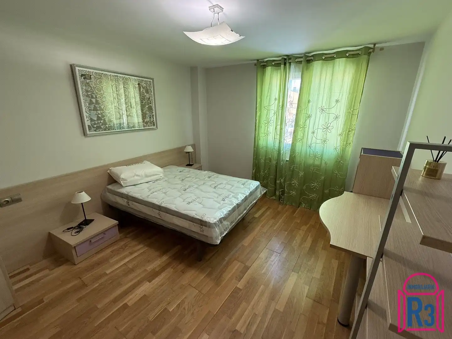 Schlafzimmer von Wohnung zur Miete in León Capital  mit Heizung, Terrasse und Abstellraum