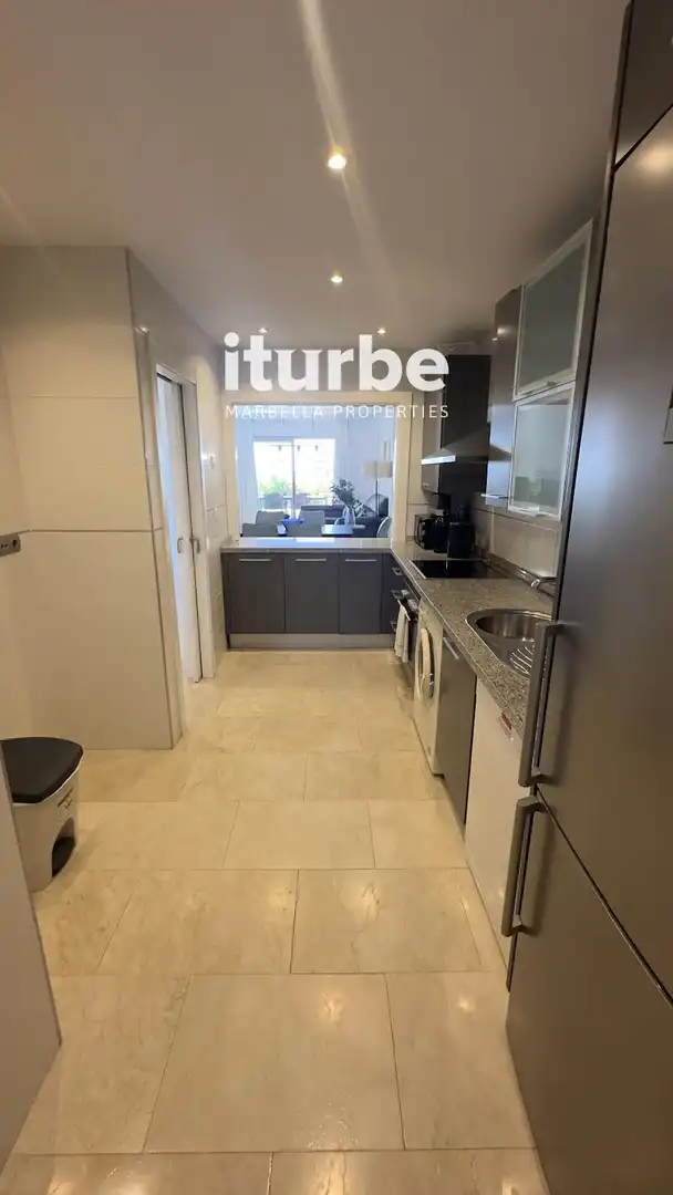 Kitchen of Flat for rent in Benahavís  with Air Conditioner, Terrace and Swimming Pool