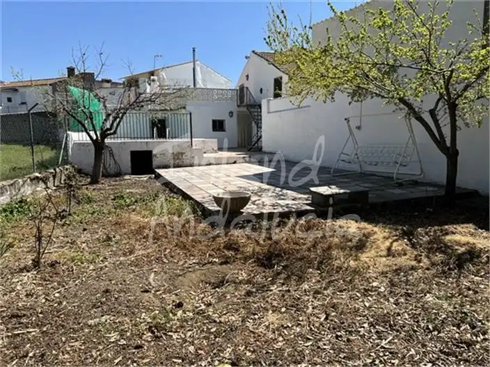 Casa adosada en venta en Frailes con Terraza, Trastero y Piscina