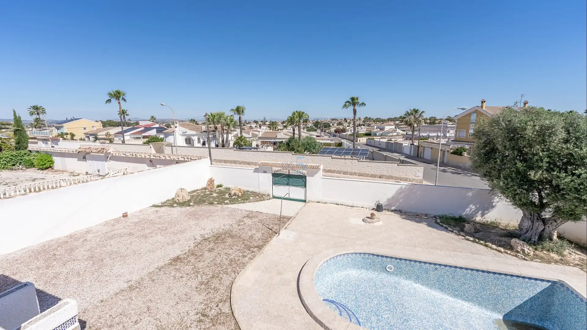 Piscina de Casa o chalet en venta en Torrevieja con Terraza, Piscina y Amueblado