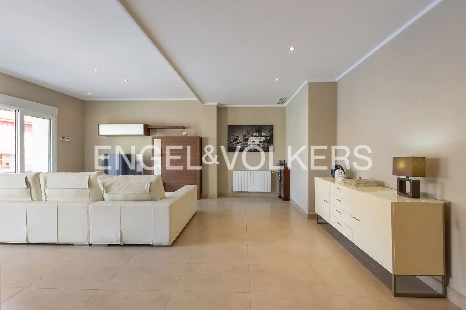 Sala de estar de Casa adosada en venta en Carcaixent con Aire acondicionado, Calefacción y Terraza