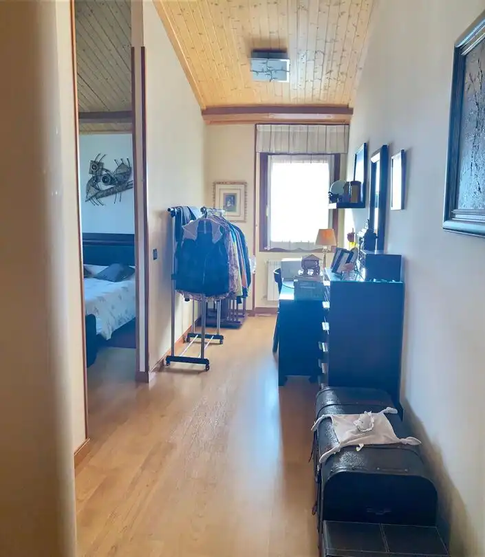 Dormitori de Casa o xalet en venda en Vitoria - Gasteiz amb Calefacció, Jardí privat i Terrassa