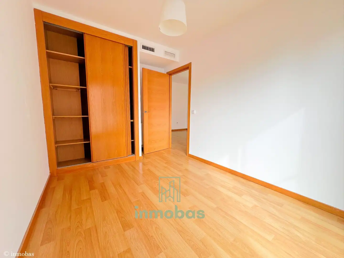 Schlafzimmer von Wohnungen zum Verkauf in Badajoz mit Klimaanlage und Heizung